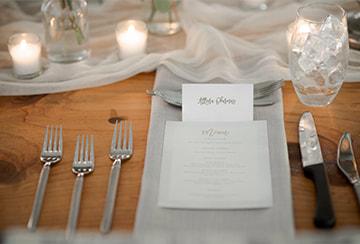 Tablescape, place setting, candle lighting, wedding reception