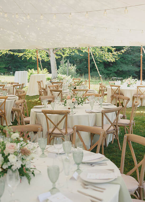 wedding, outdoor venue, guests, tent, seating, tablescape