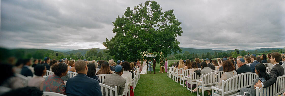 outdoor wedding ceremony, seating, aisle