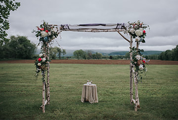 wedding ceremony, floral arrangements, outdoor wedding