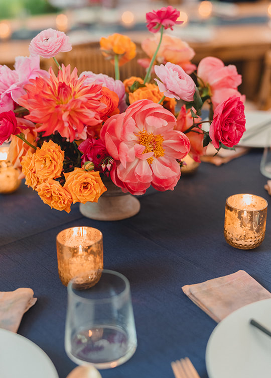 Wedding reception, florals, candle lighting, tablescape
