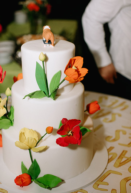 cake, dessert, wedding reception, flowers