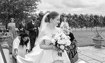 bride, portrait, wedding ceremony, bouquet, guests, outdoor wedding