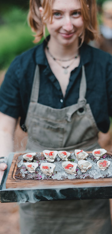 catering, waiter, wedding reception, hors d'oeuvres, oysters