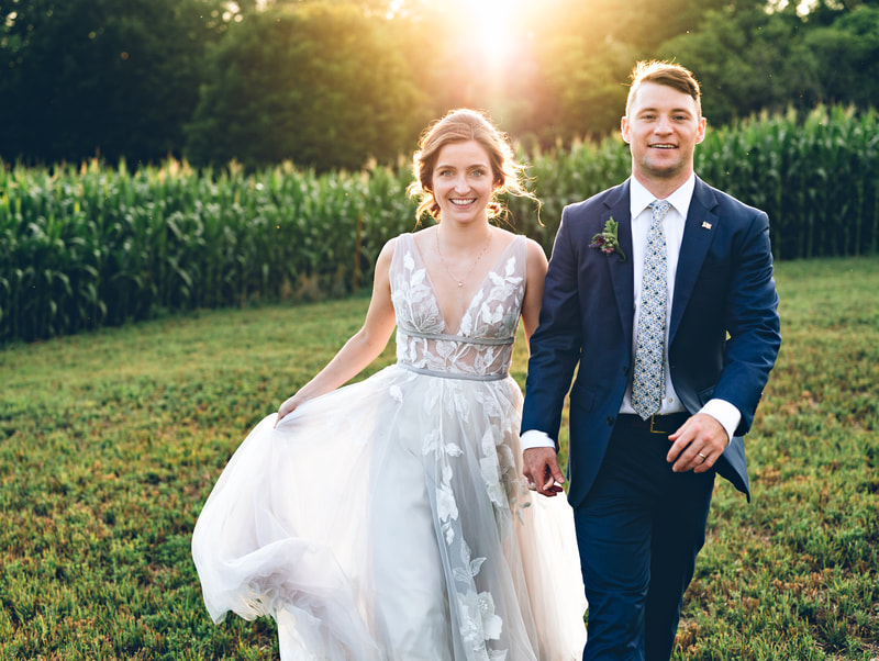 
Family Farm Micro Wedding
KIERSTEN + ANDREW | PART 1 | Pine Plains • New York